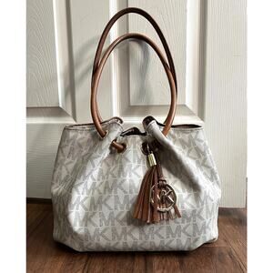 MICHAEL KORS Signature Canvas Leather Tasseled Ring Bucket Tote with BONUS